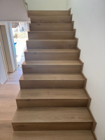Schody z vinylu BUKOMA Dub Natur Elegance Nebovidy 3